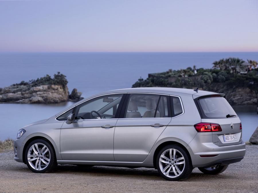  Volkswagen Golf Sportsvan TDI 2014 года  (фото 12 из 36)